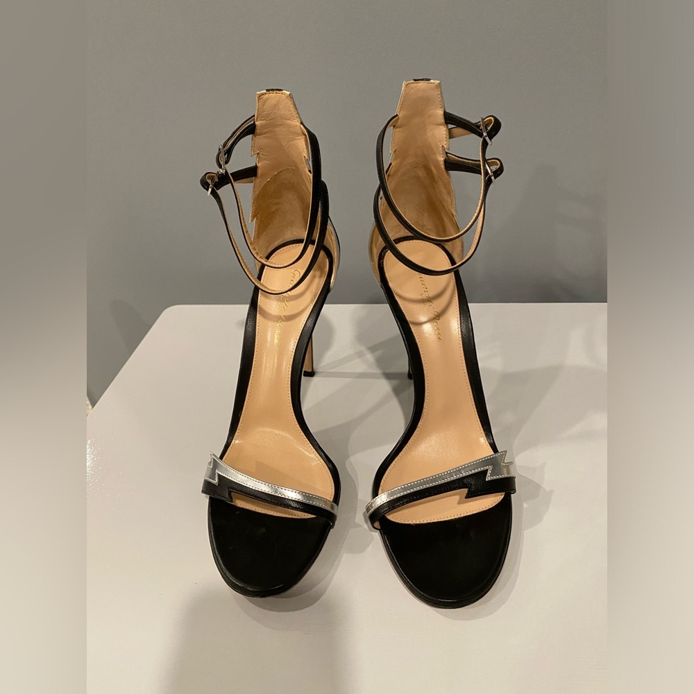 NEW LOW PRICE Gianvito Rossi black and silver sandals
